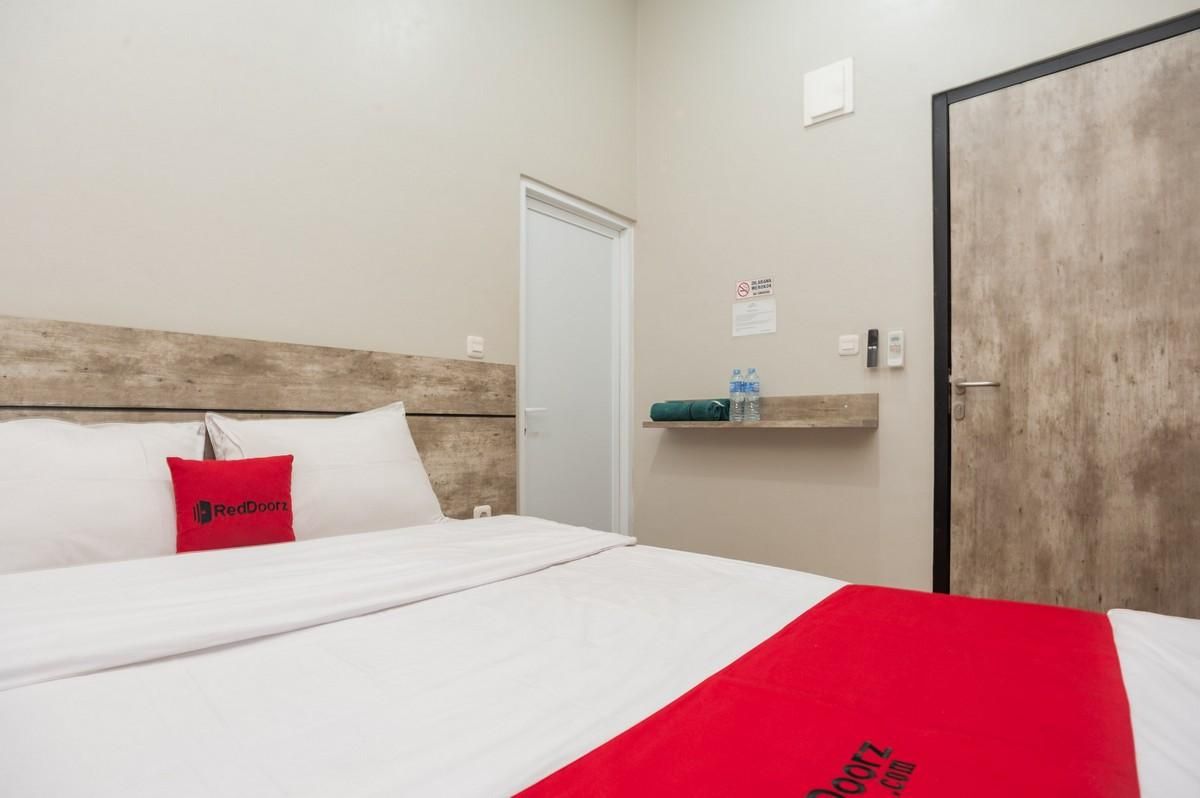 RedDoorz Room