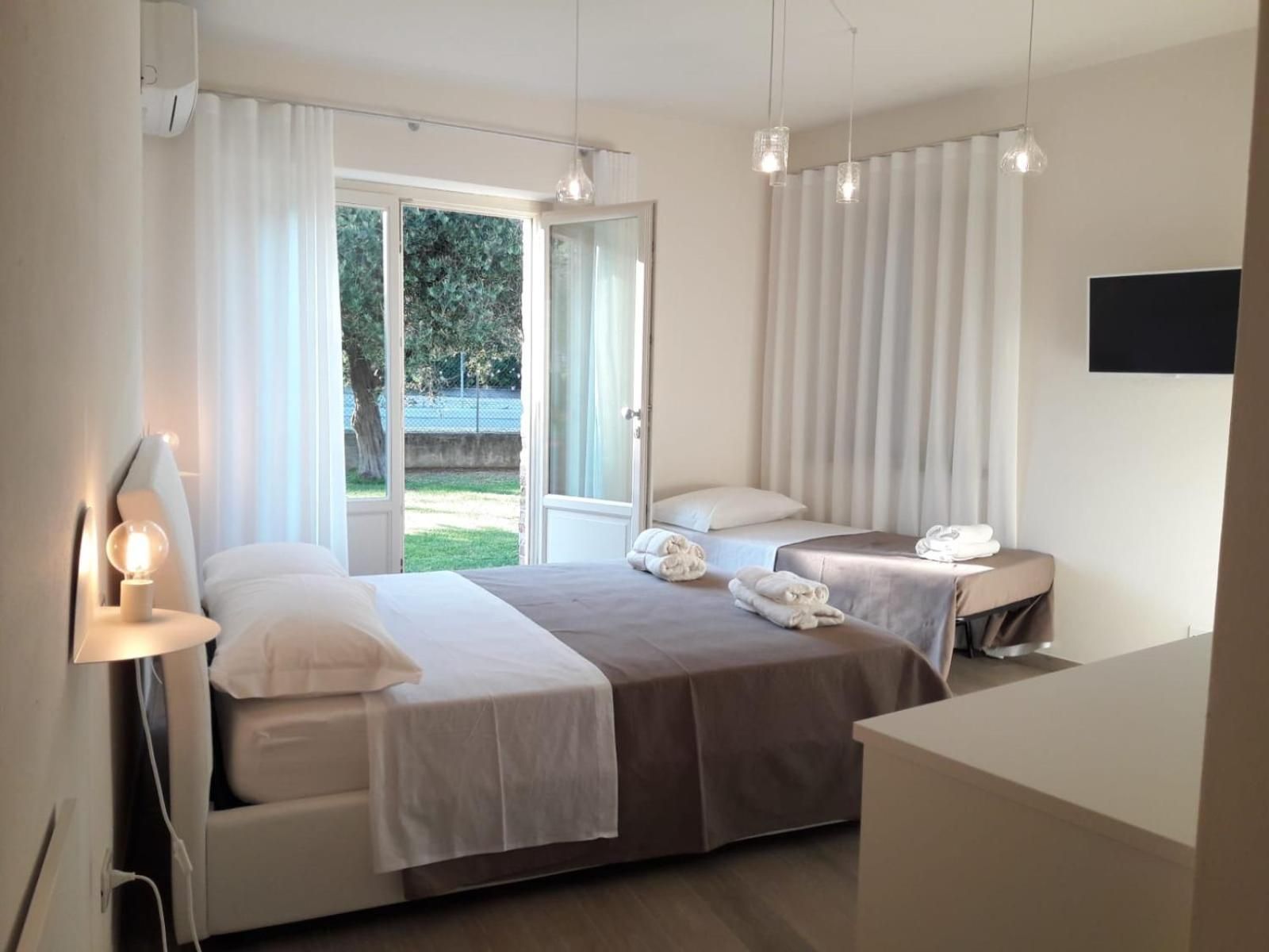Triple Room with Garden View