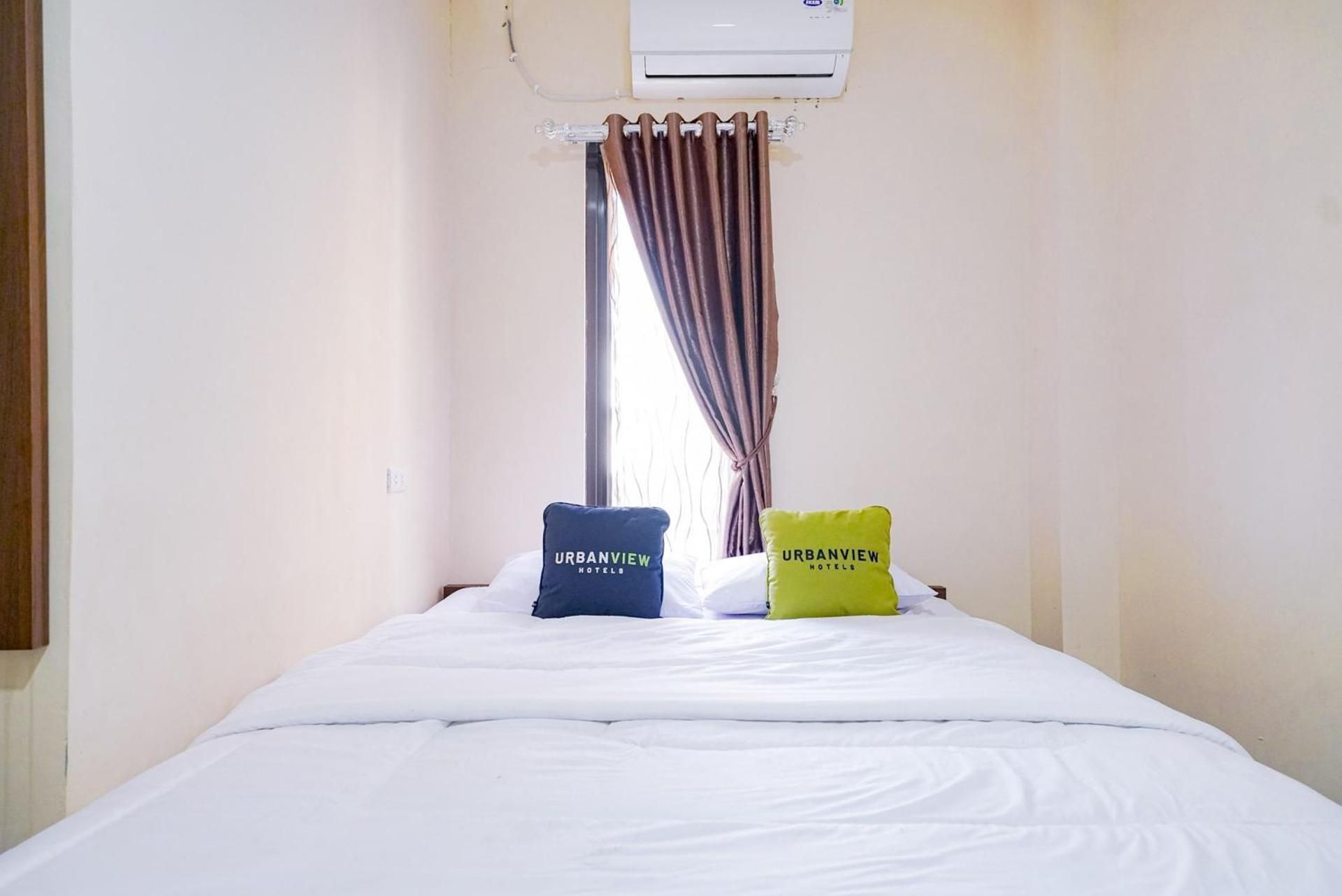 Urbanview Hotel St Faustina Lampung by RedDoorz Economy Double Room