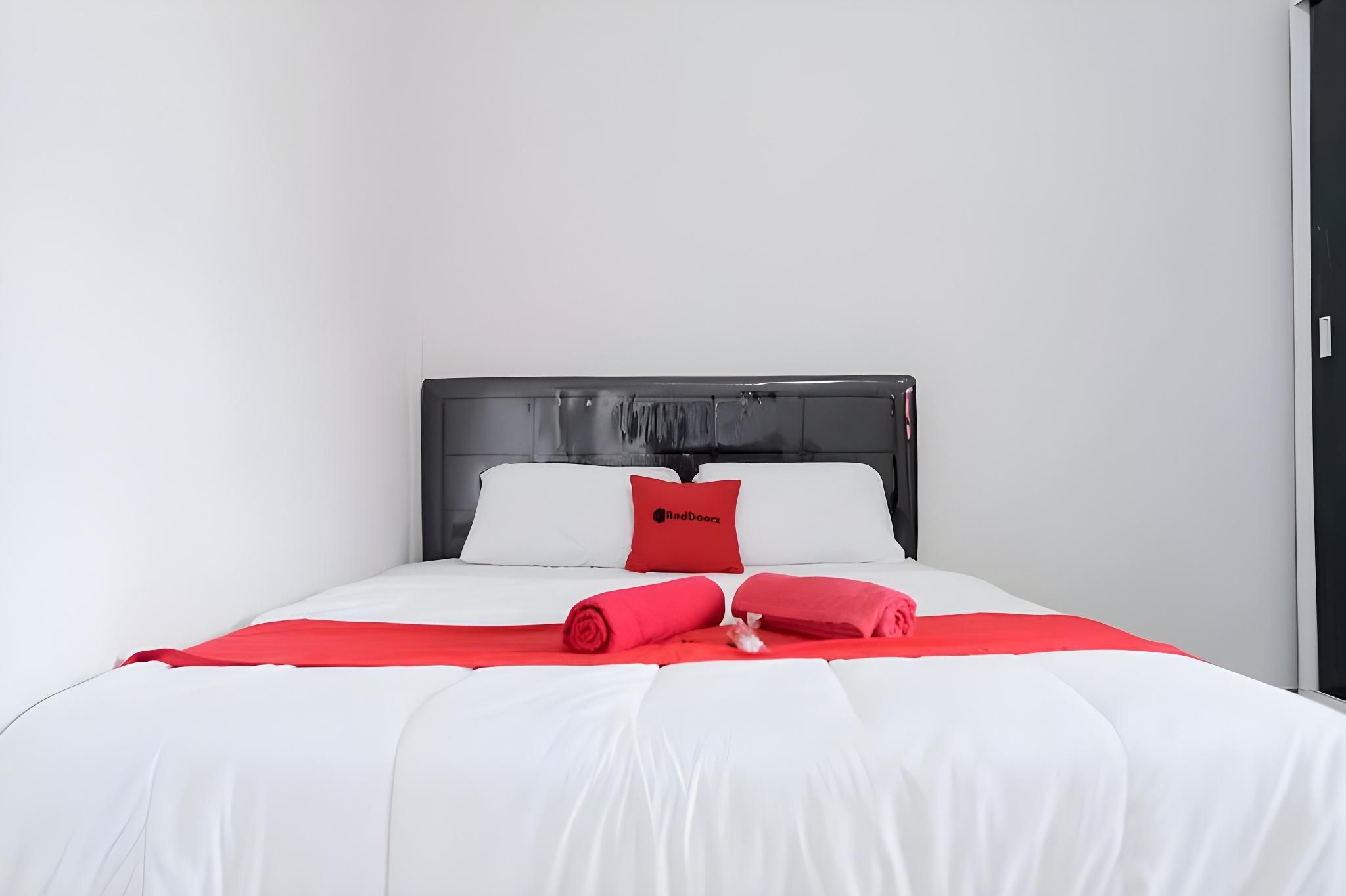 RedDoorz Room
