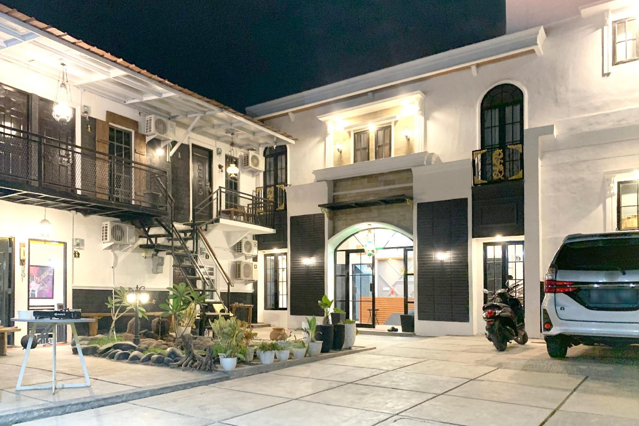 Urbanview Hotel Syariah House of Tuwuh by RedDoorz