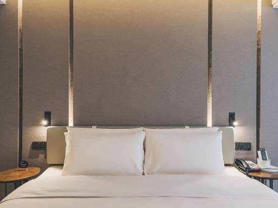 Executive room, Guest room, 1 Queen
