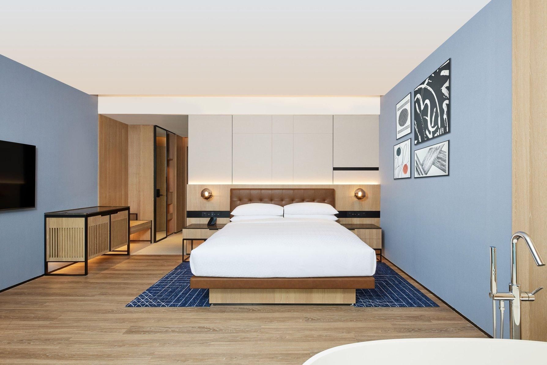 Select King, Guest room, 1 King, City view
