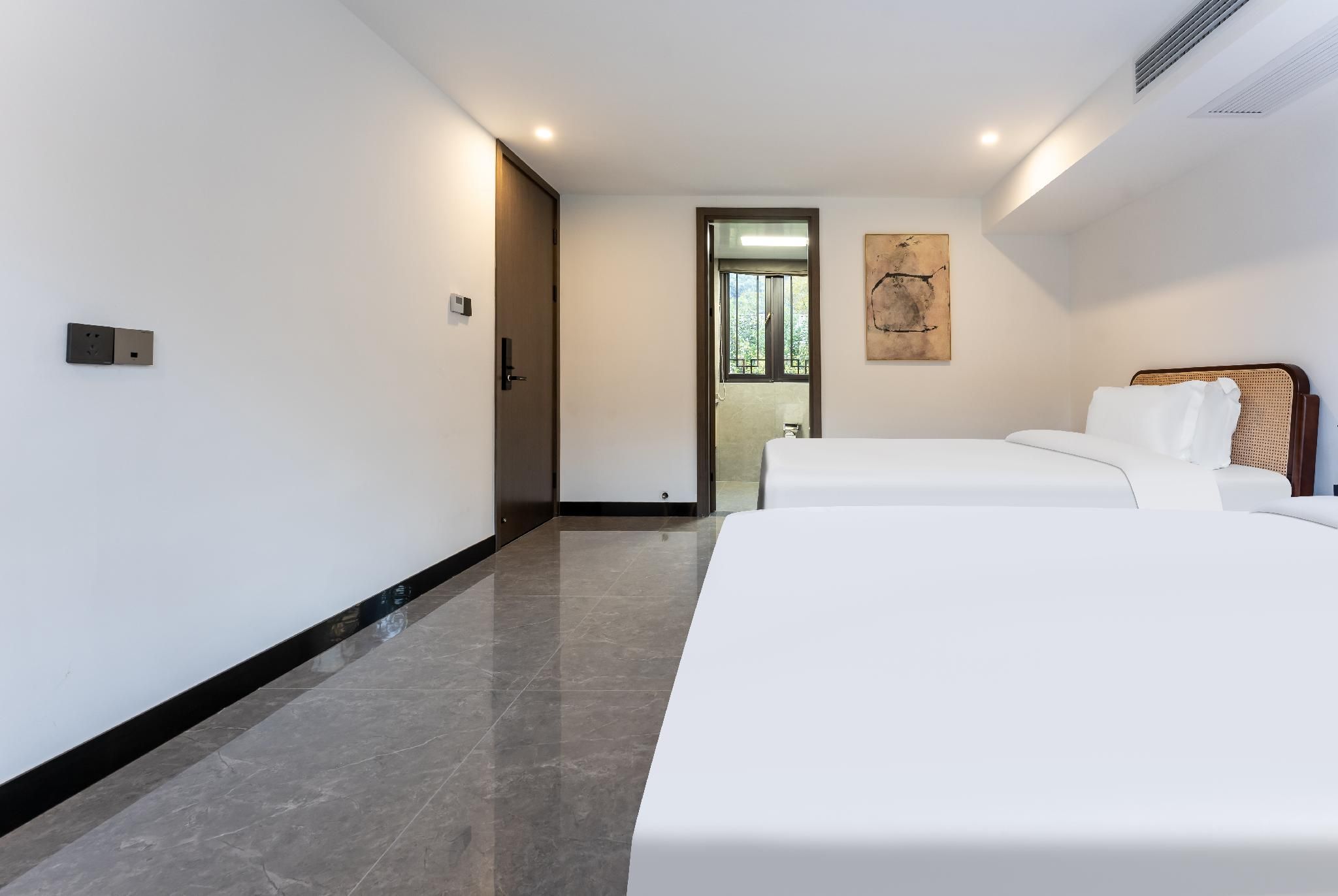 Leisure Suite