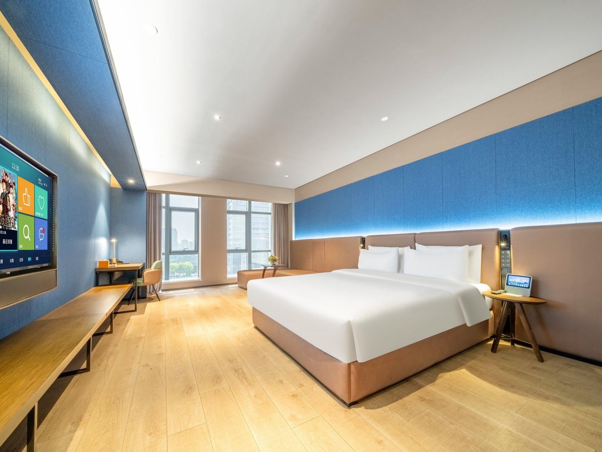 Business Queen Bed Room