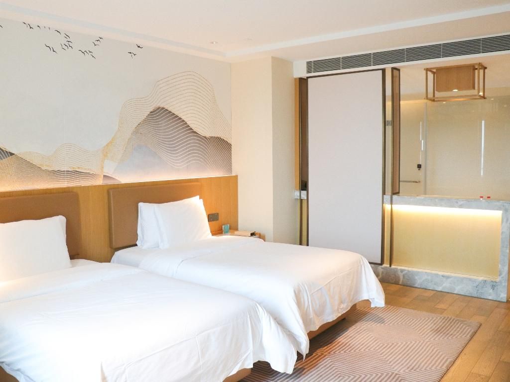 2 Bed Twin Superior Room