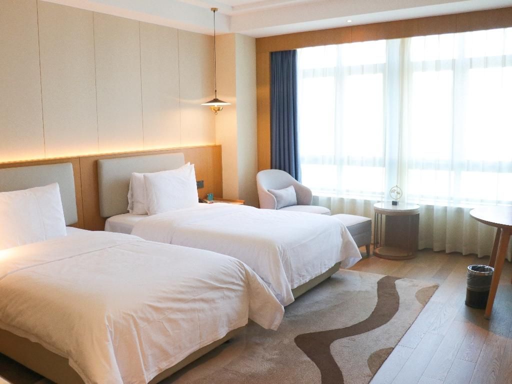 Deluxe Twin Bed Room