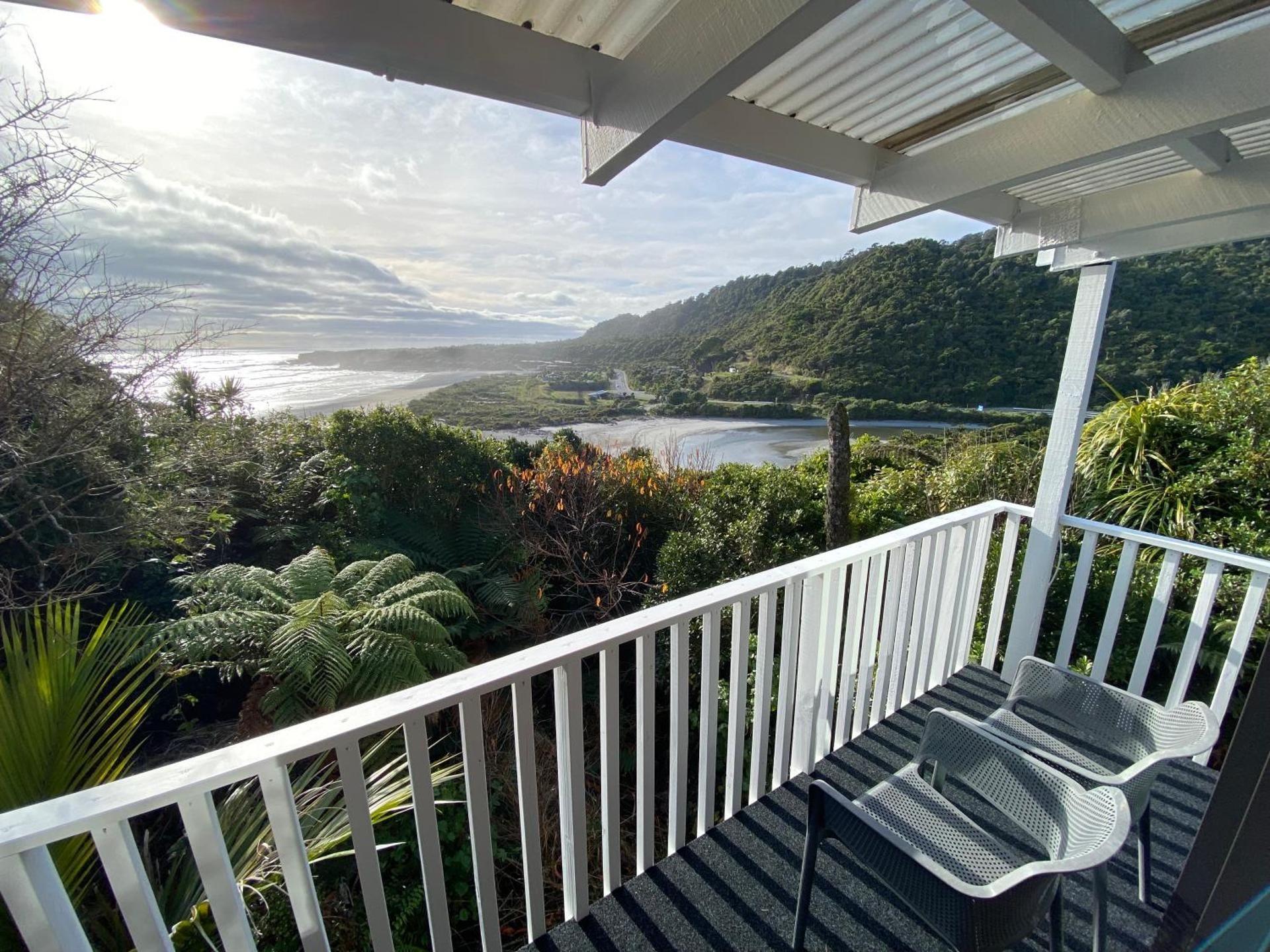 One-Bedroom Cottage - Blowholes View