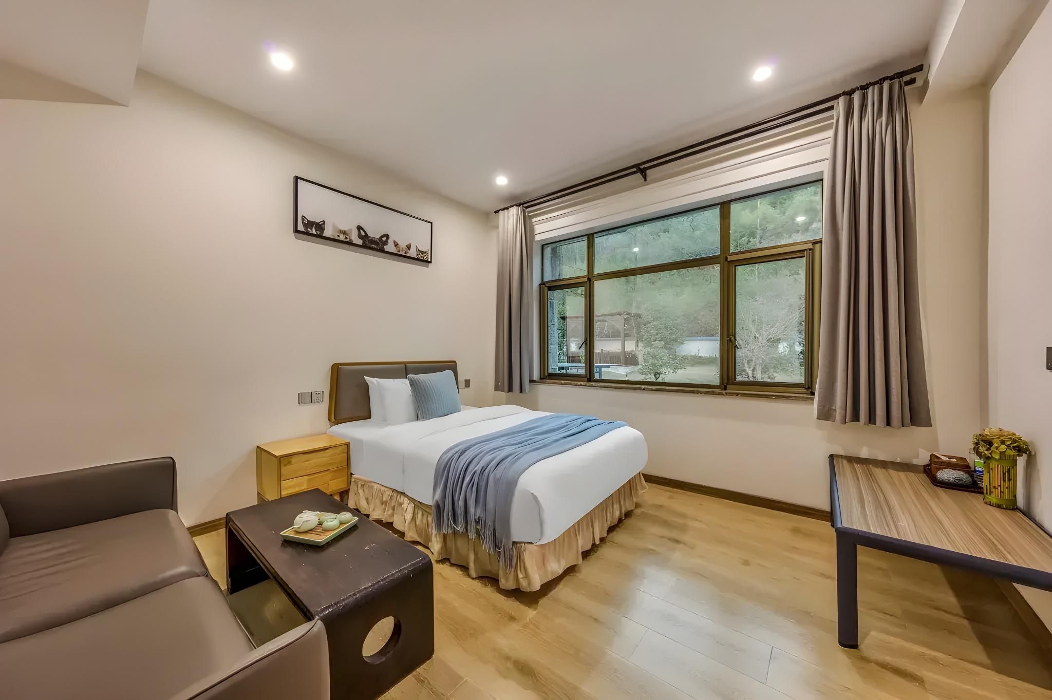 Double Room with View