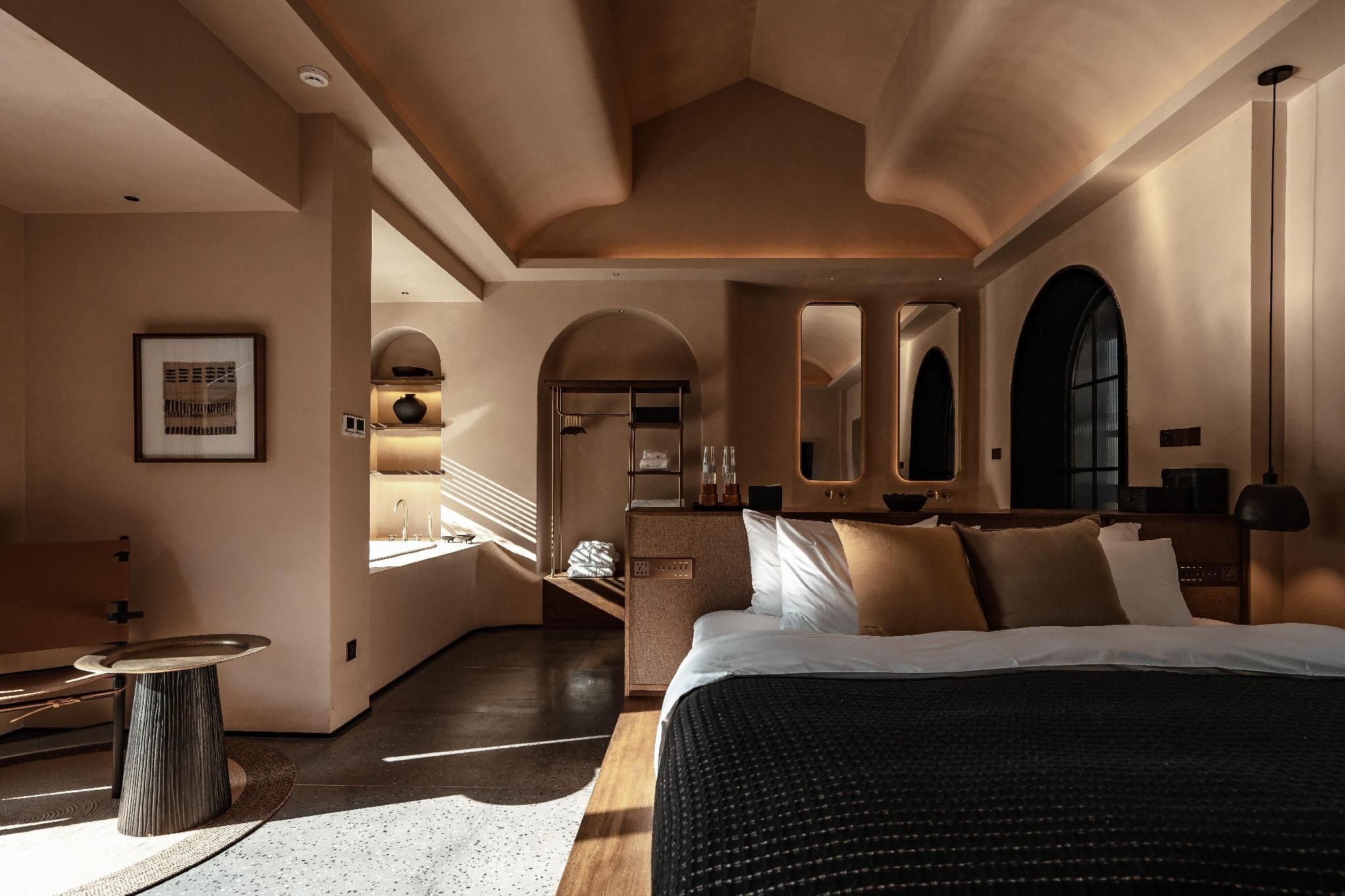 King Room Villa with Bathtub