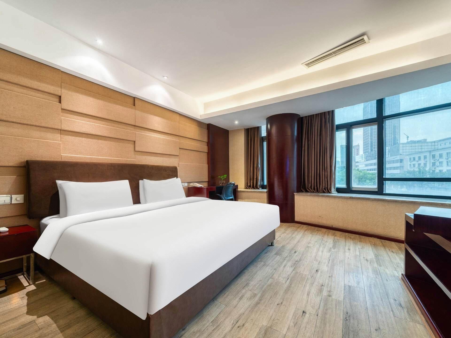 WH - Deluxe Daxiao Twin Family Room