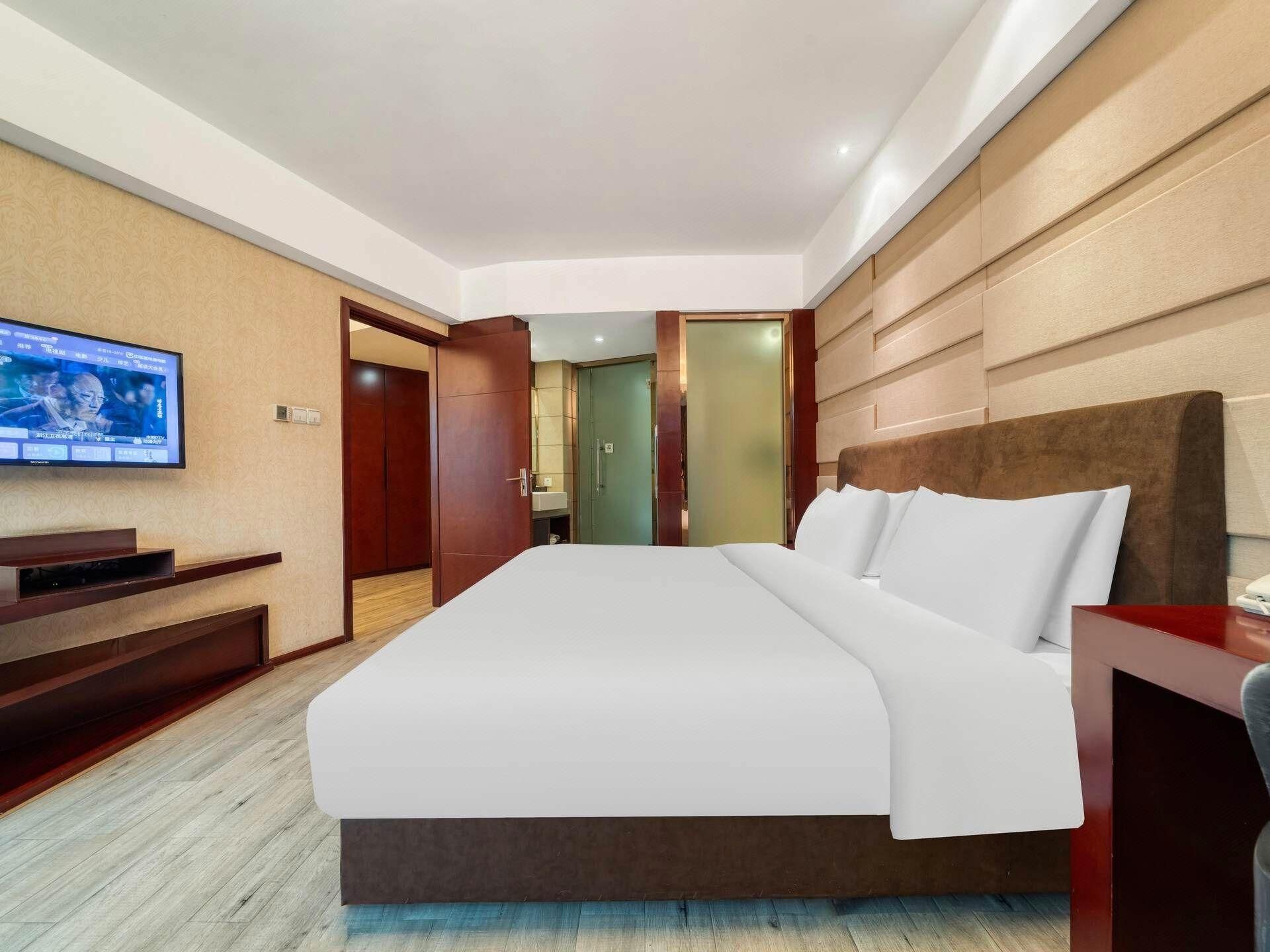 WH - Deluxe Daxiao Twin Family Room