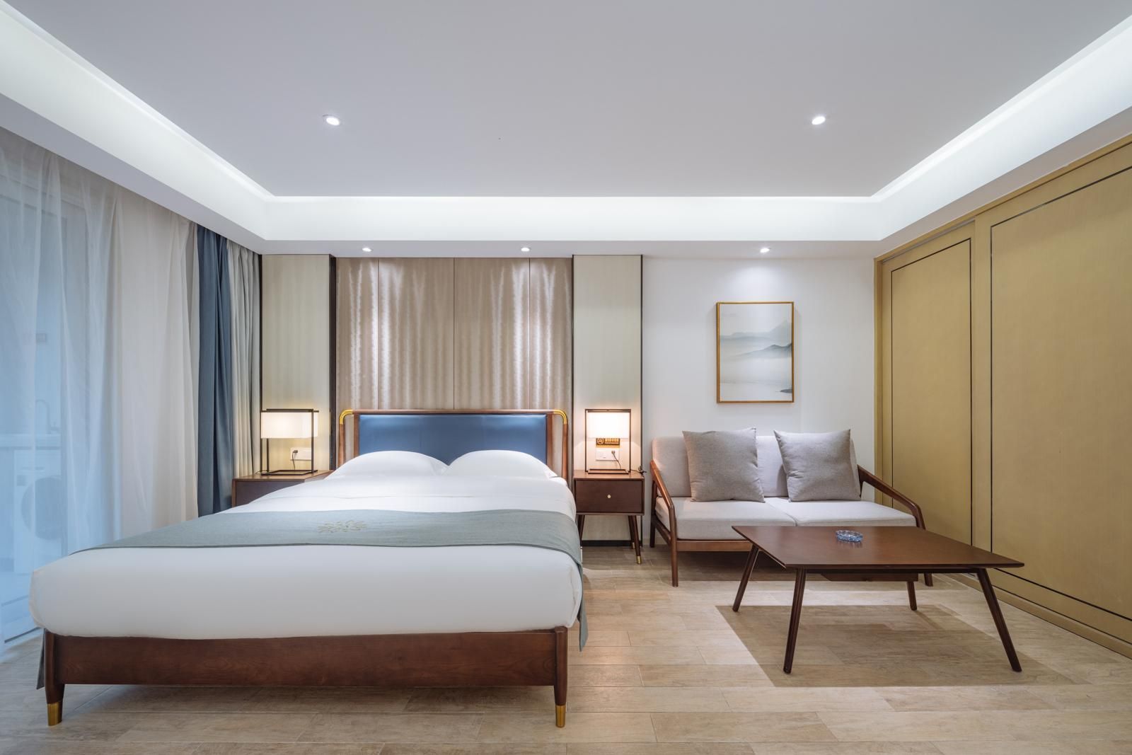 Big Room