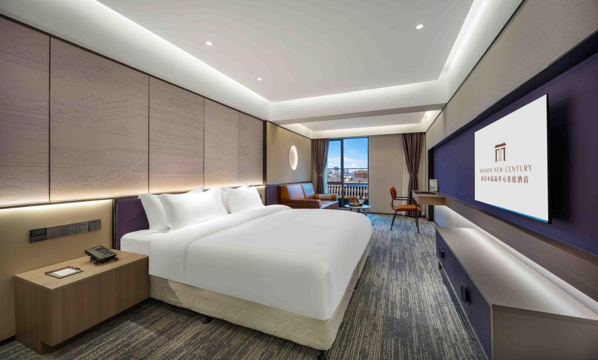 Deluxe King Room