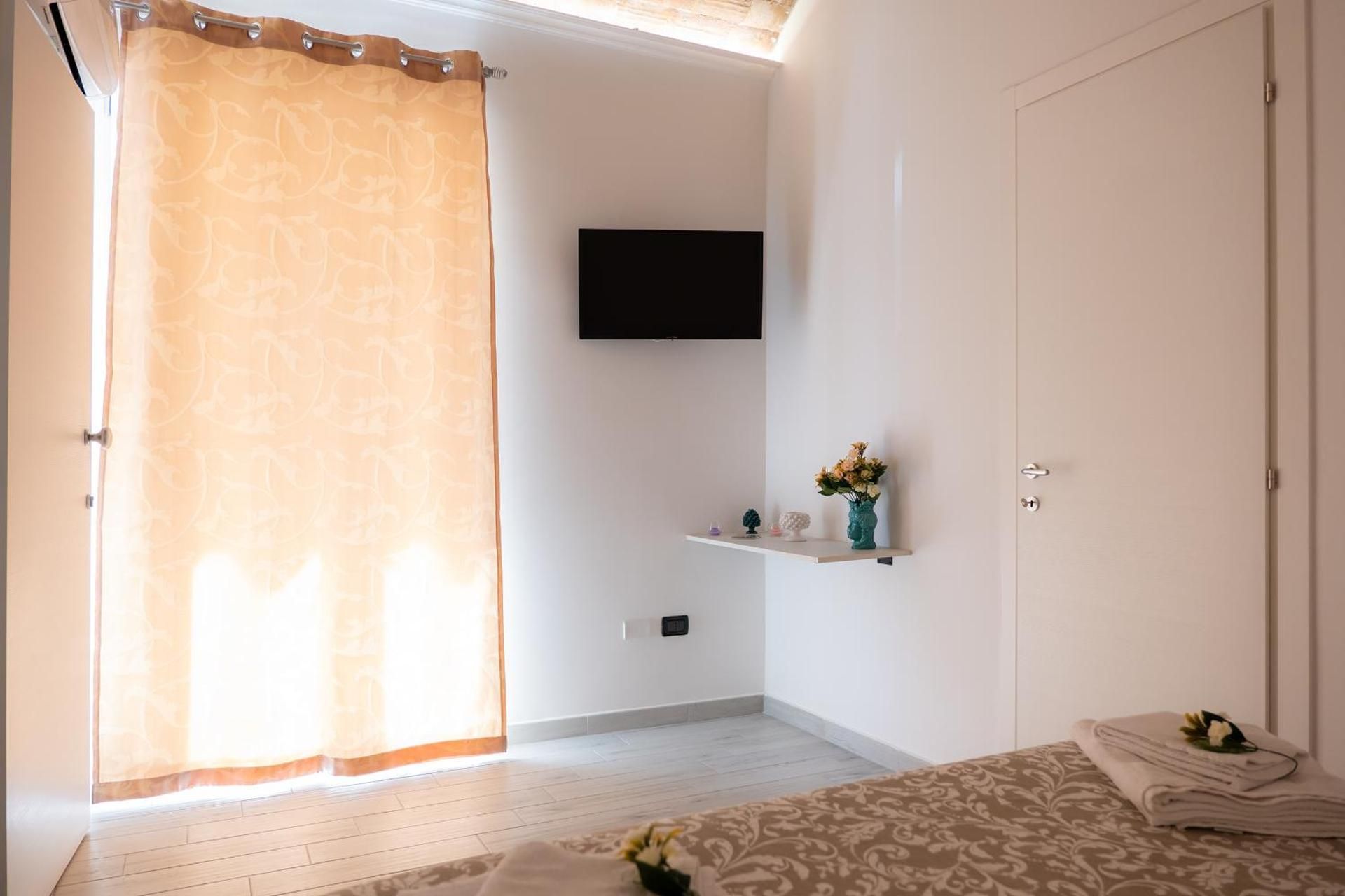 Single Room With Private Bathroom