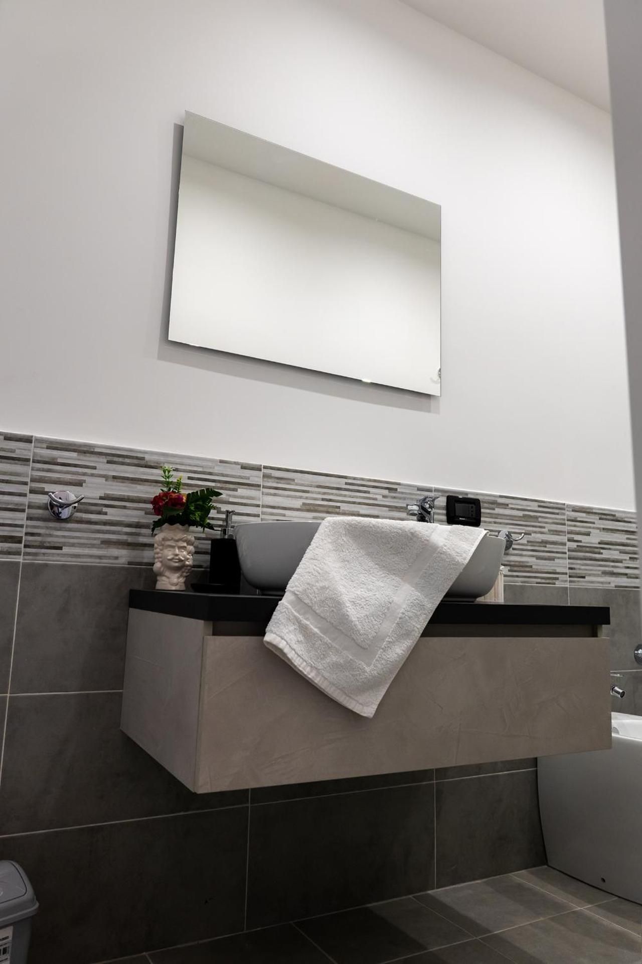 Single Room With Private Bathroom