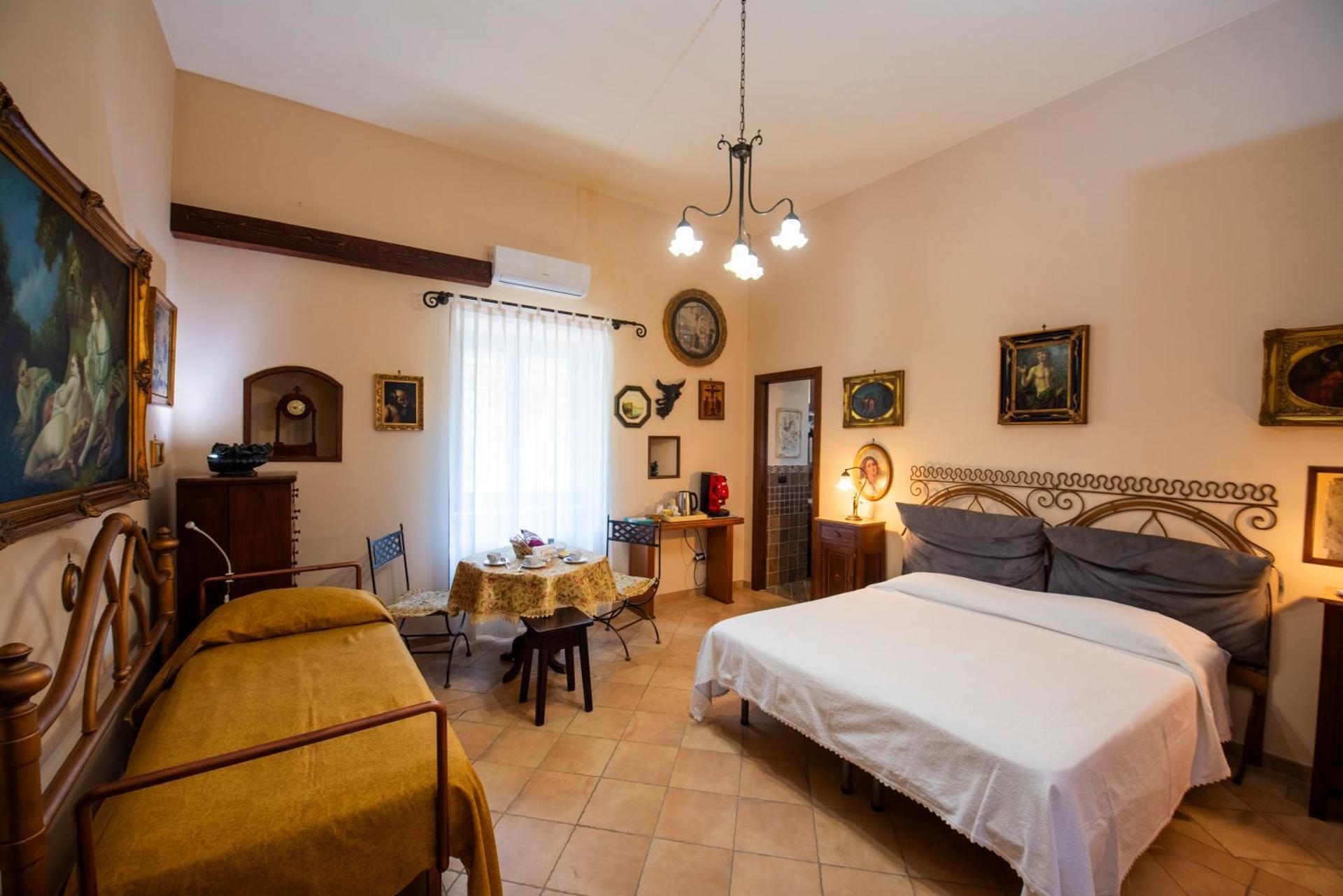 Triple Room with Private Bathroom