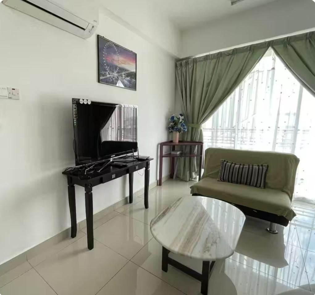 Three-Bedroom Apartment with Balcony