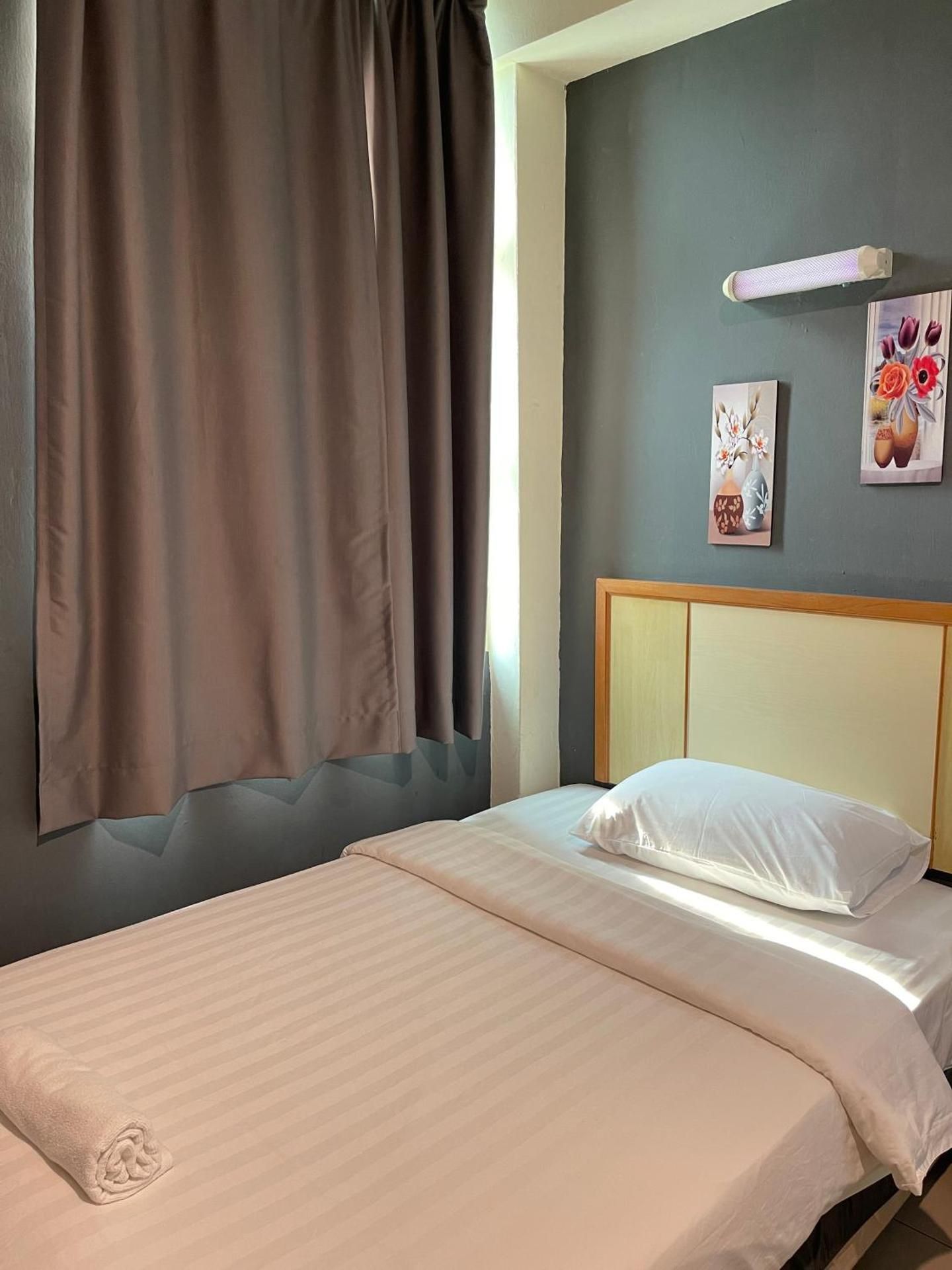 Deluxe Single Room