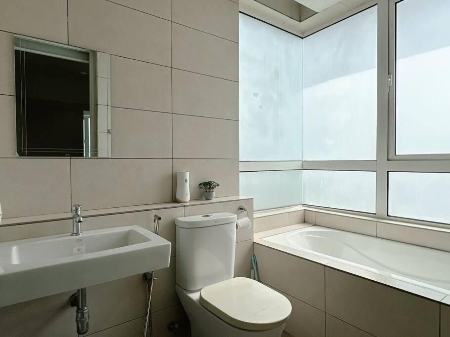 Apartment with City View