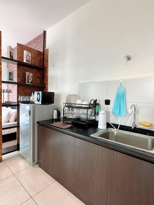 Apartment with City View