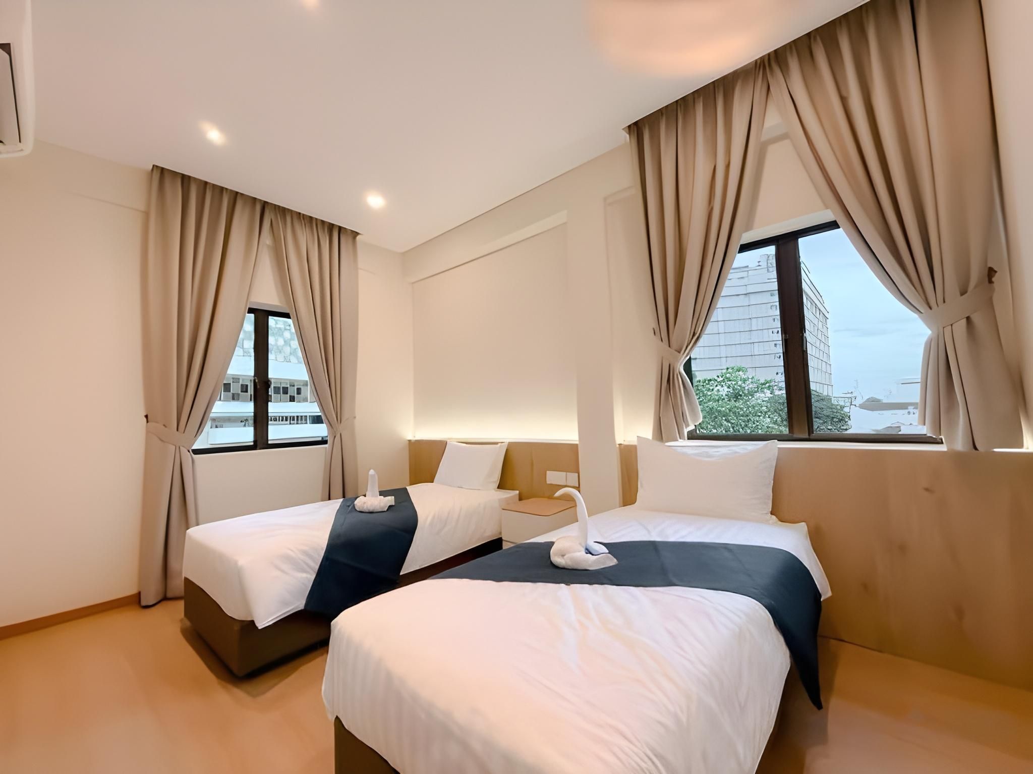 Twin Room with Private Bathroom
