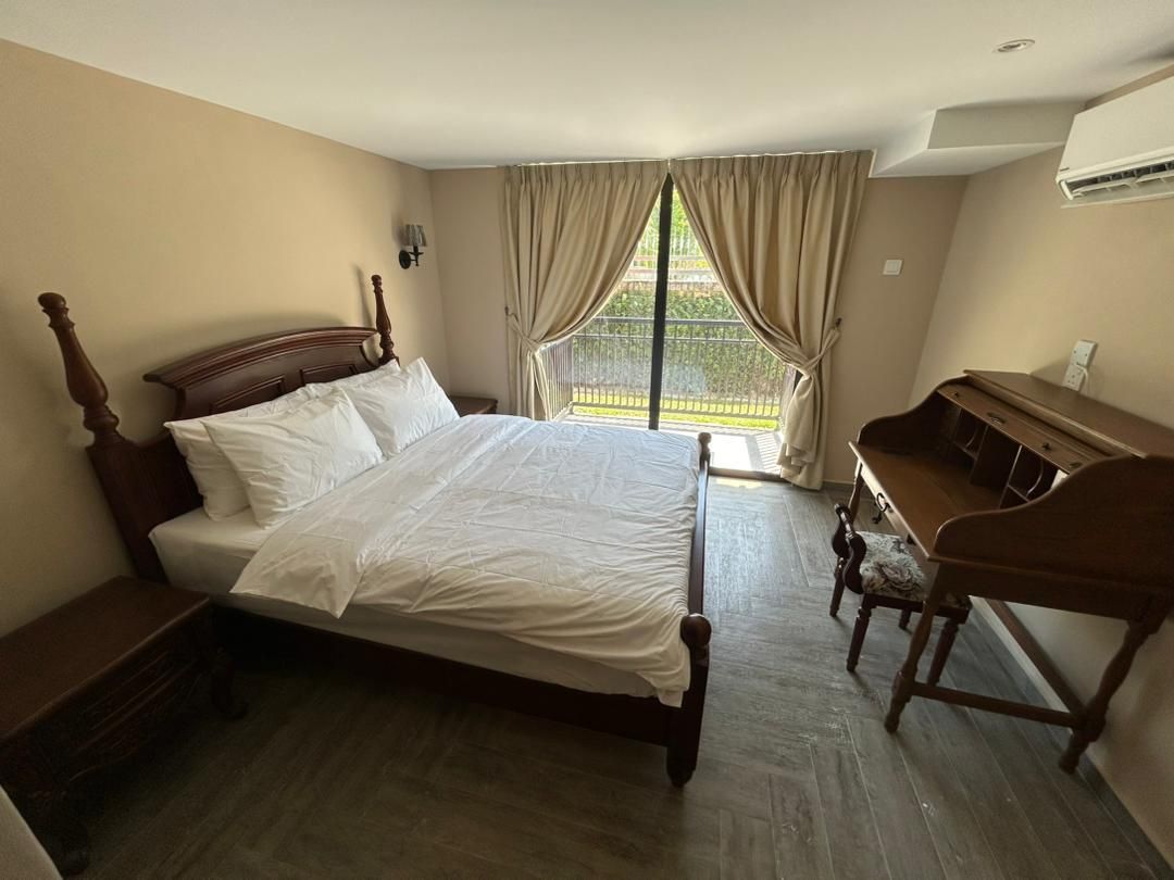 The Farmhouse Deluxe Suite