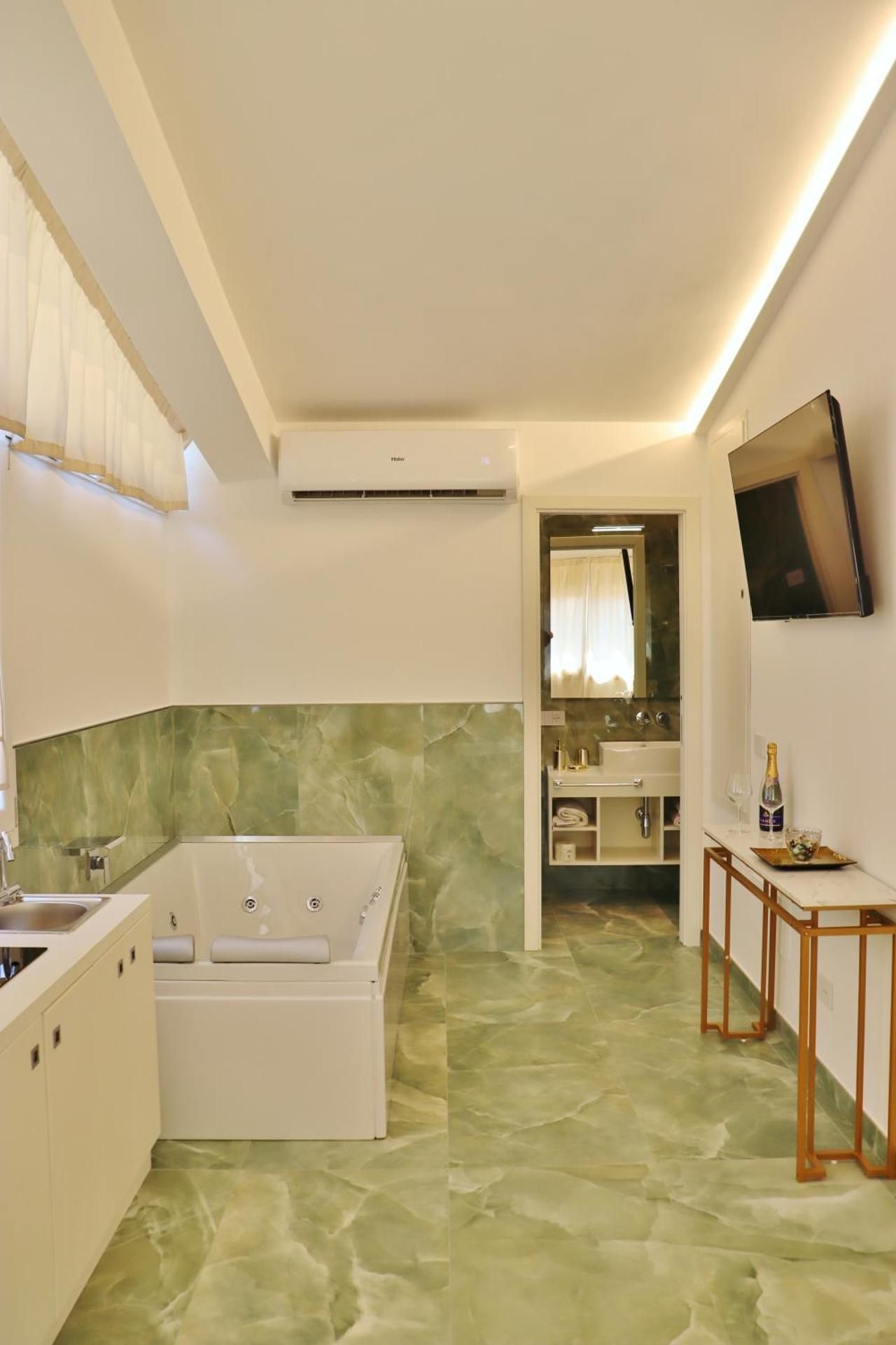 Superior Suite with Sea View