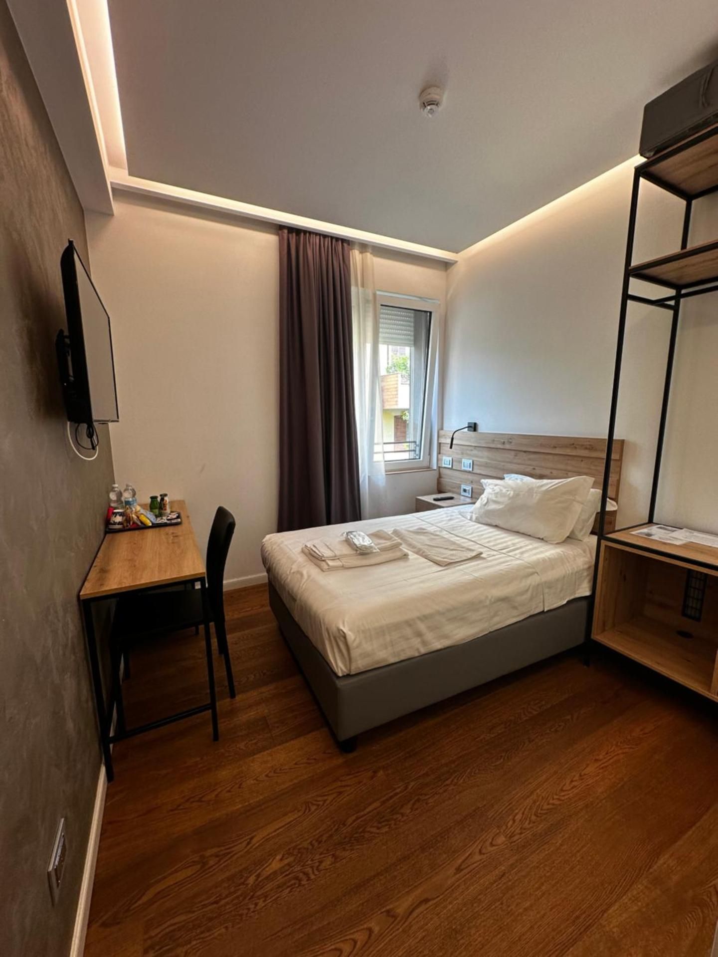 Single Room With Private Bathroom