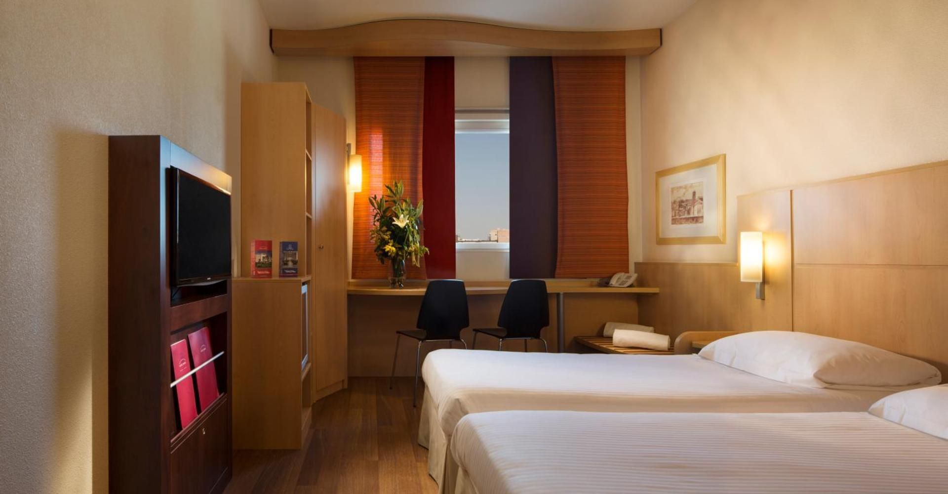 Hotel Rafael Twin Room