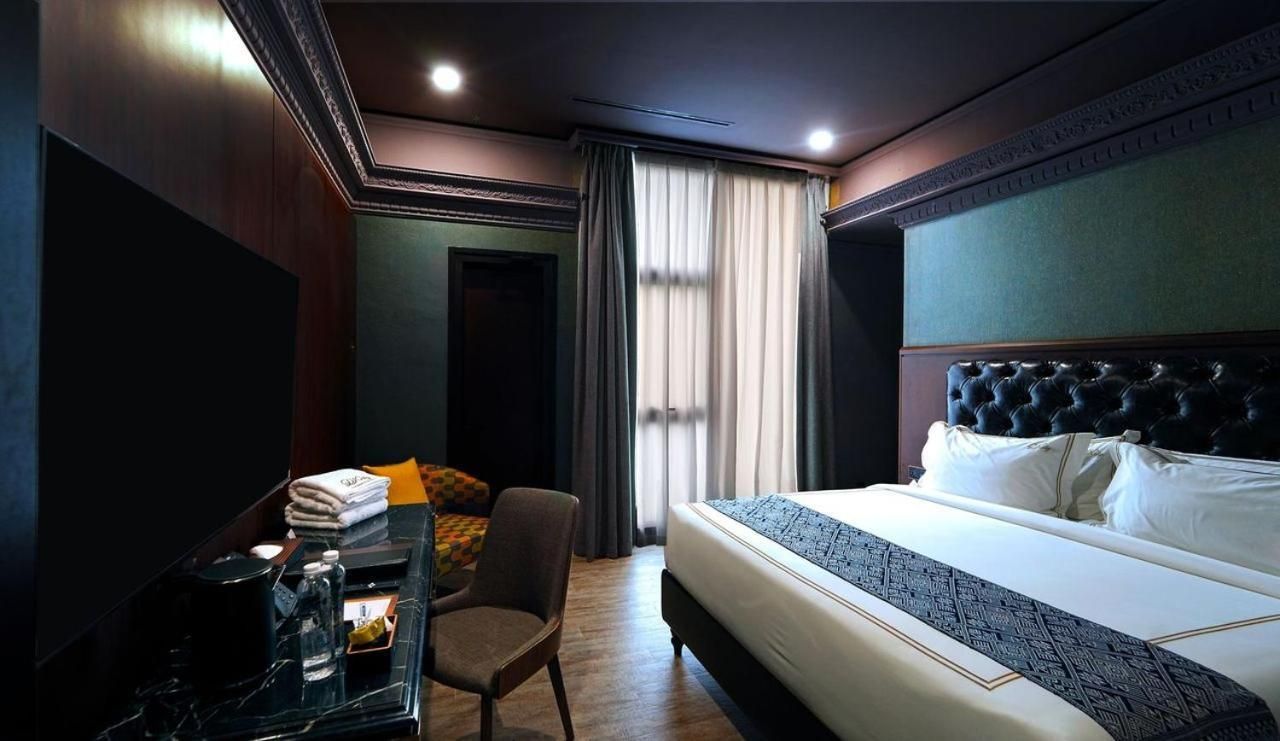 Studio Suite with Living and Balcony