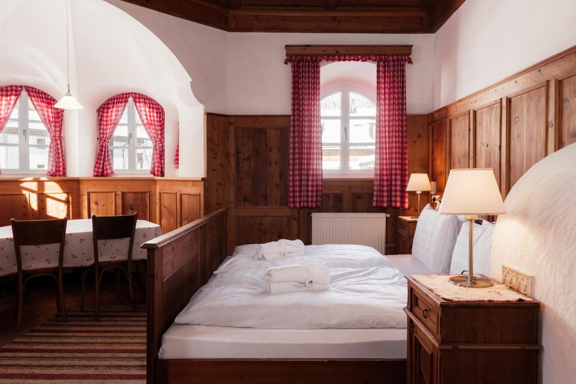 Deluxe Double Room with Bath - Annex