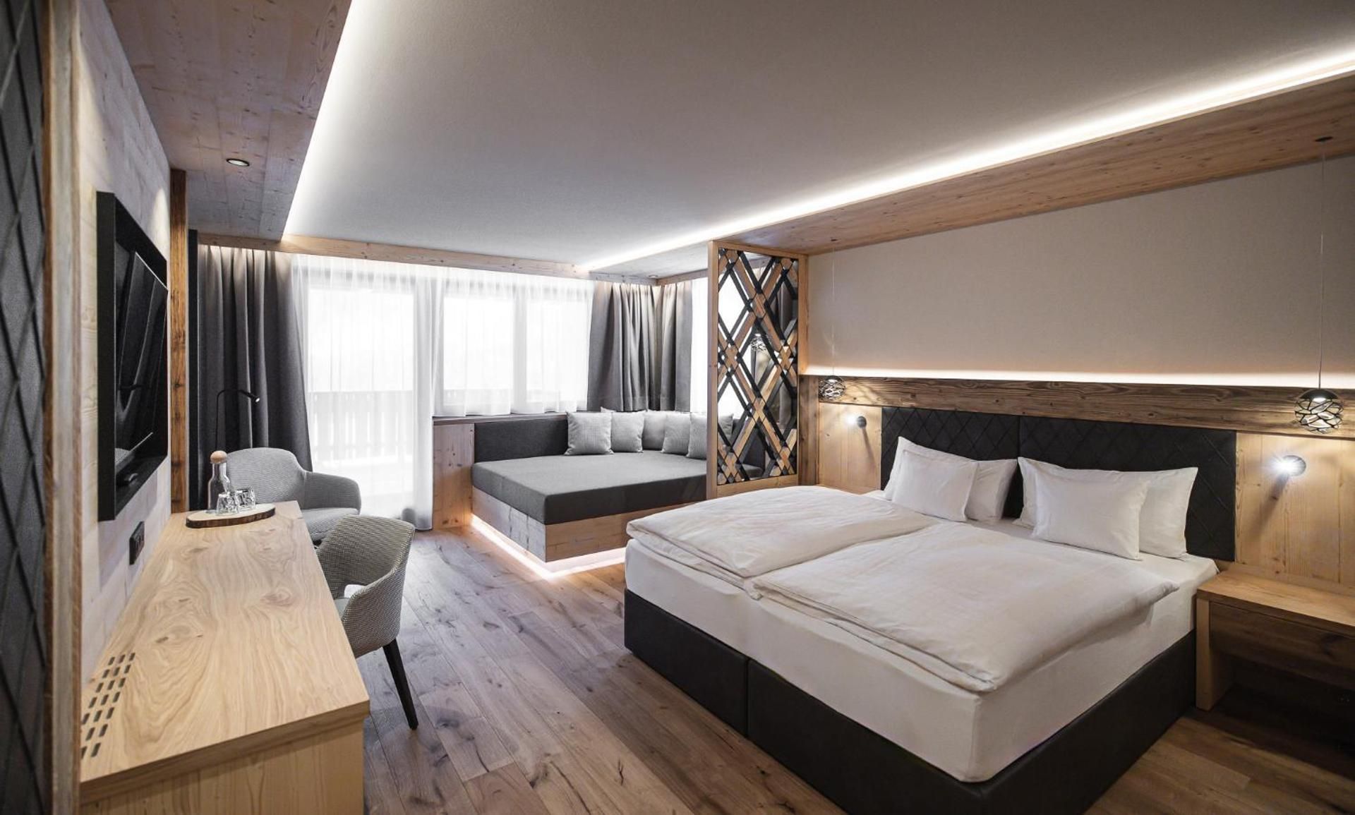 Panorama Family Suite with Balcony