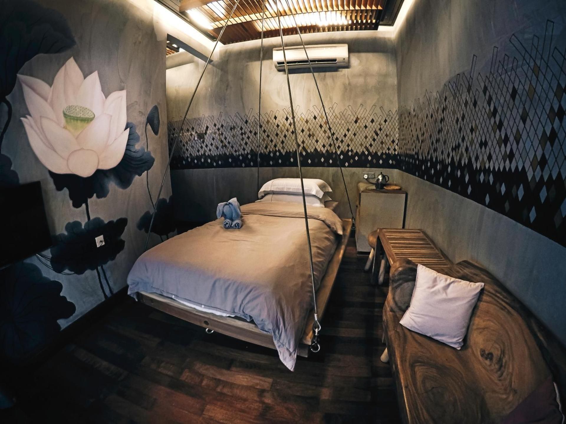 Deluxe King Suite