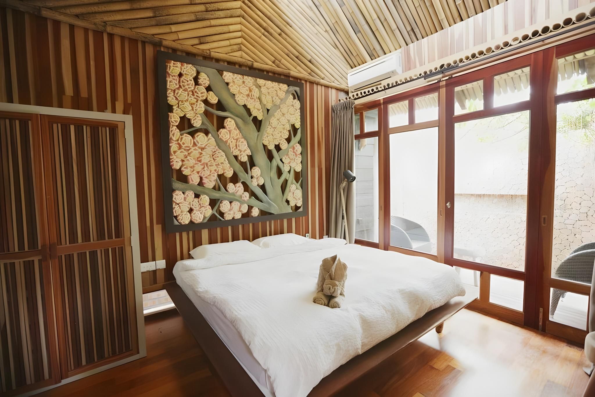 Chalet ( The Plum Blossoms)