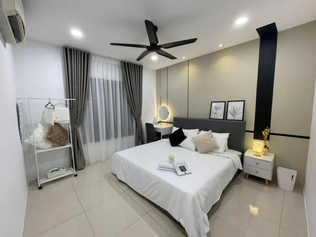Suite with City View