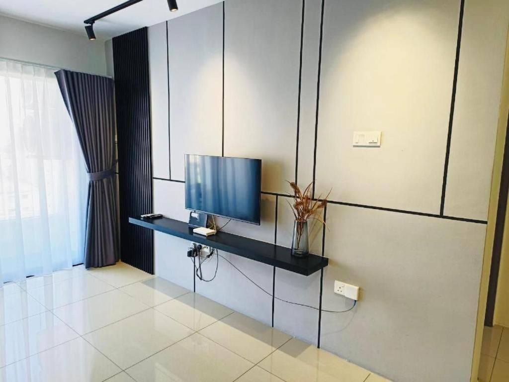 Suite with City View