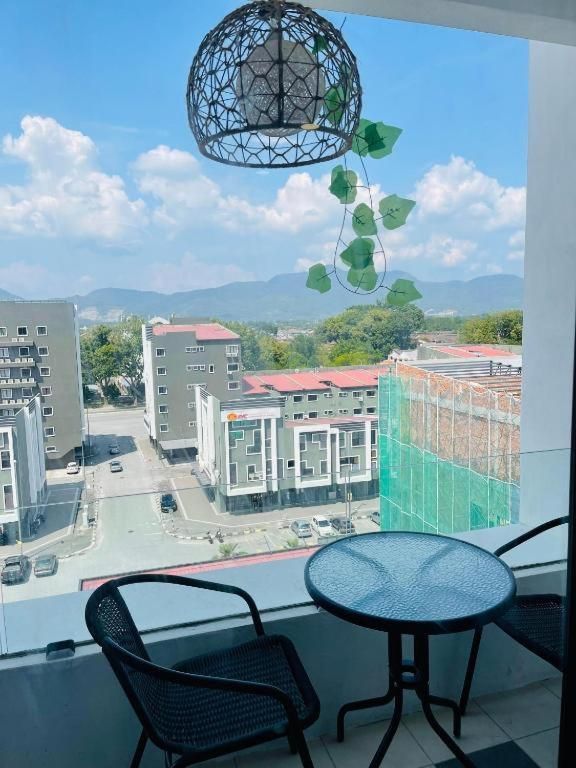 Four-Bedroom Deluxe Apartment