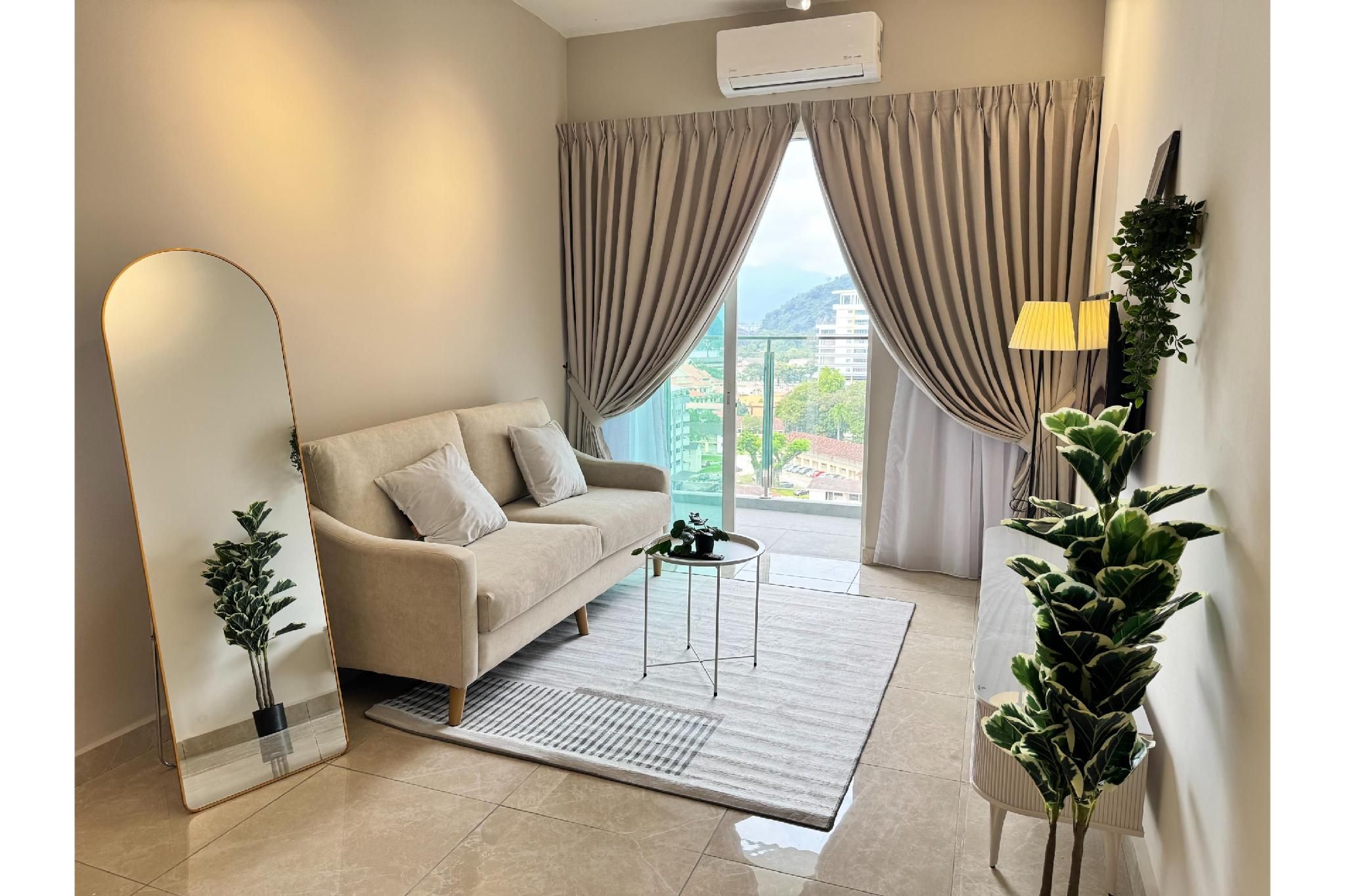 2 Bedroom Apartment with King Bed and Twin Bed