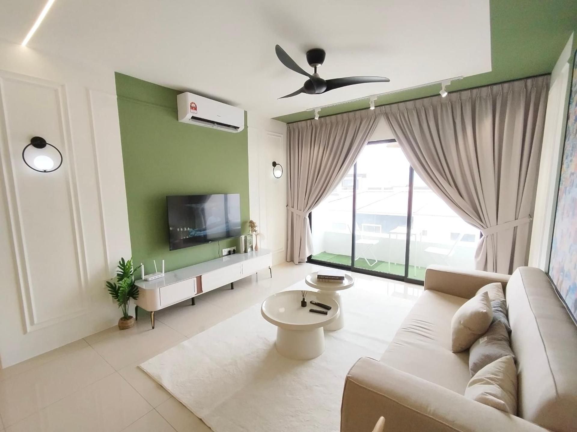 Four-Bedroom Deluxe Apartment