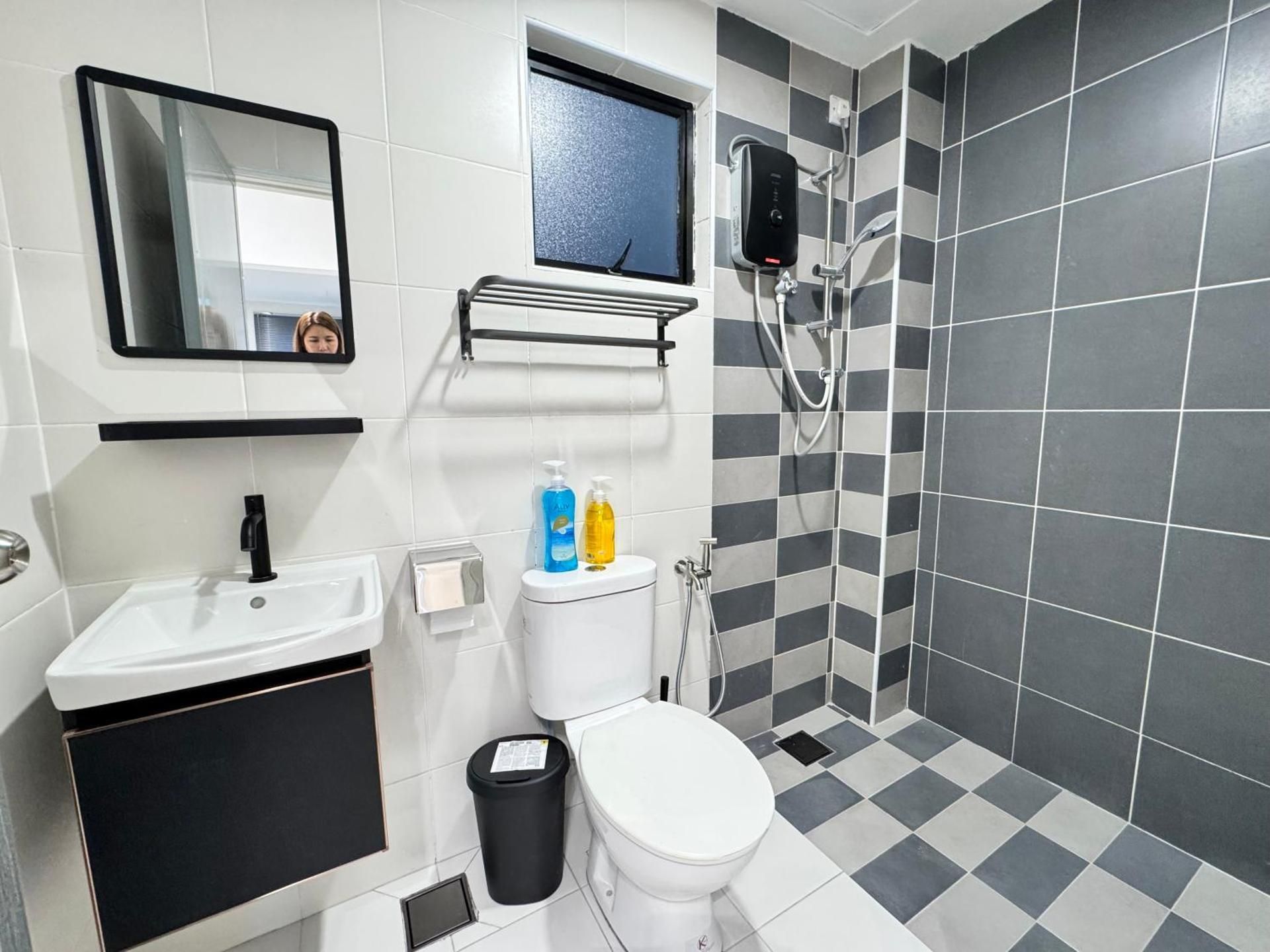 Four-Bedroom Deluxe Apartment