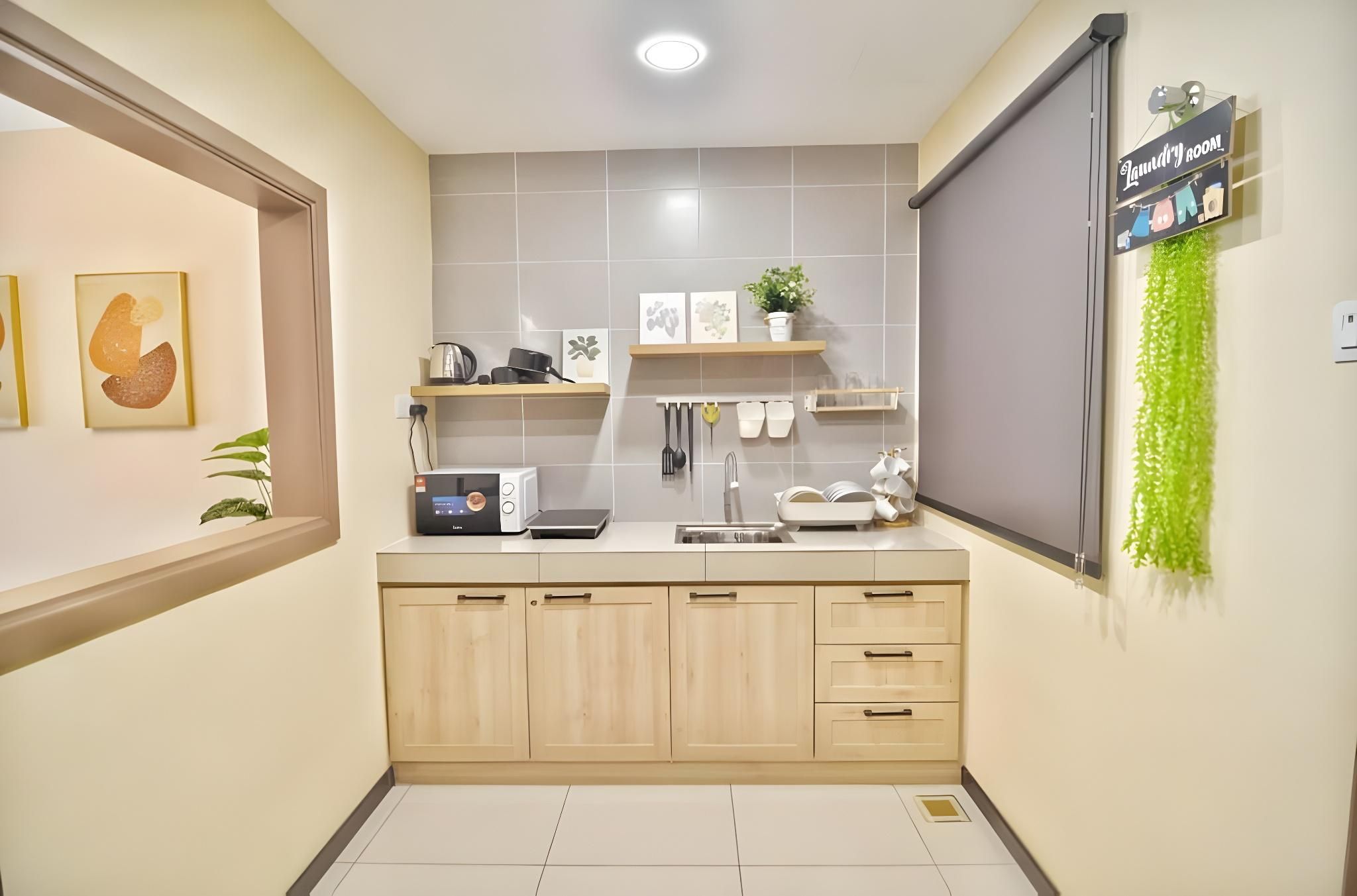 Ipoh Manhattan Waterpark Suites 6-11 Pax 2 Parking By IWH Ground Floor Building Pool View Room 2