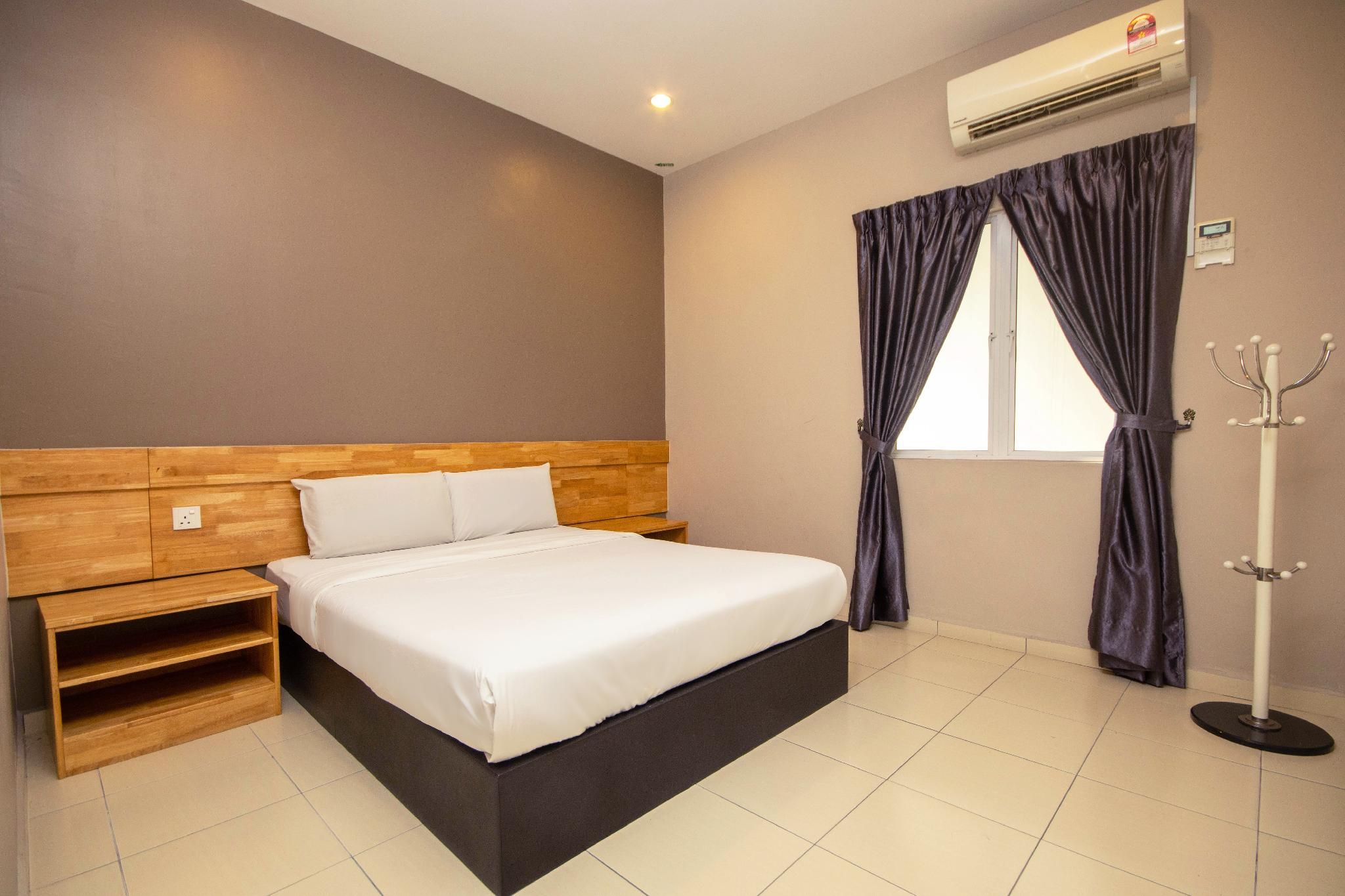 JQ SURIA 18 HOTEL Double Room 2