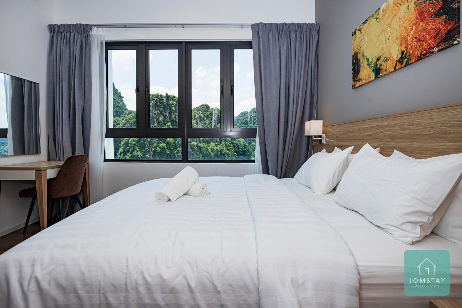 Apartment with View and Balcony