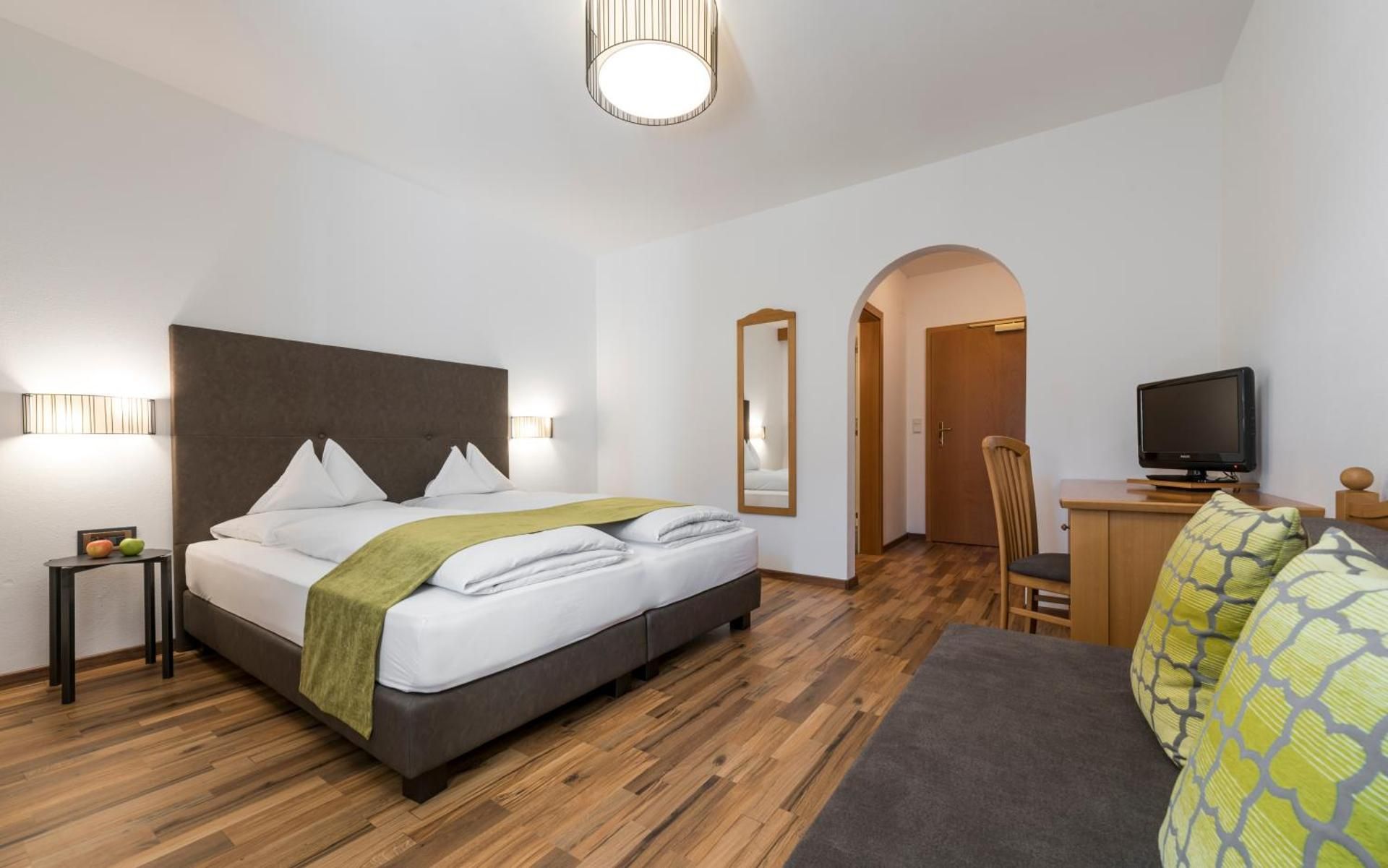 Classic Double Room