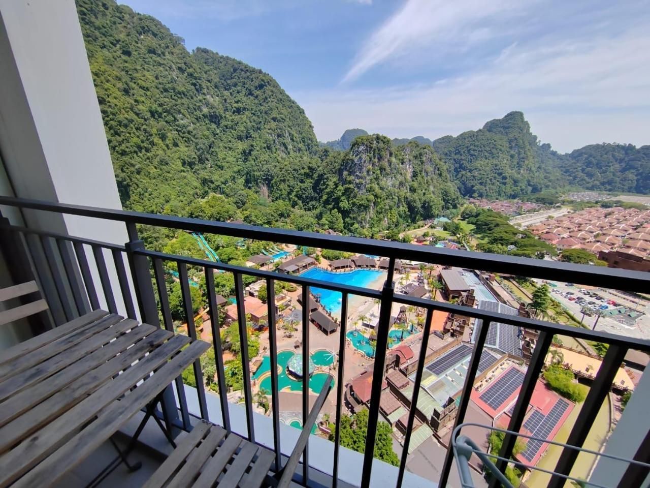 Two-Bedroom Apartment with Resort View