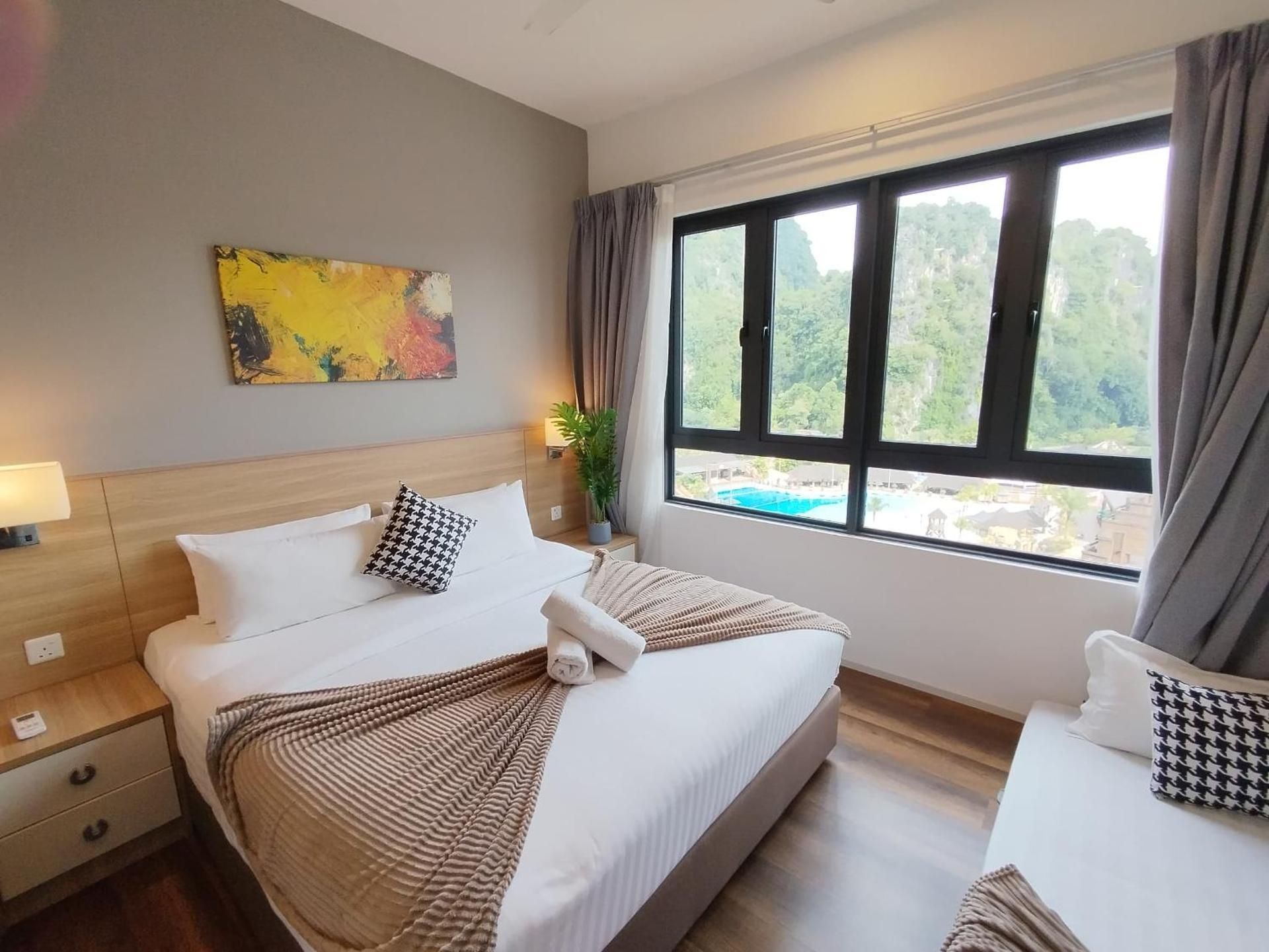 Apartment with Park View