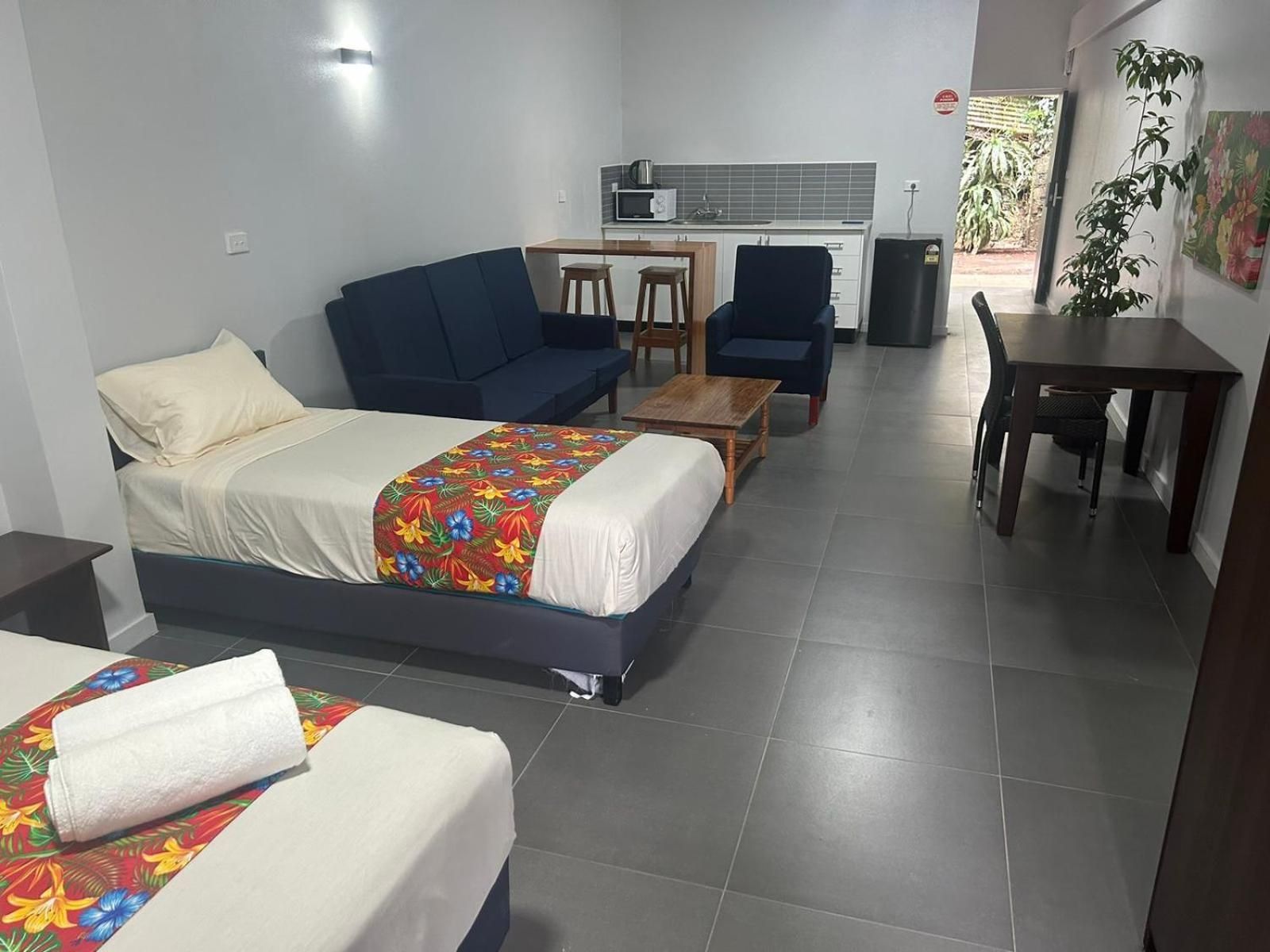 Triple Room with Garden View