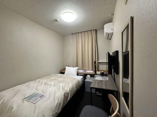 Standard Single Room - Smoking