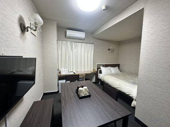 Double Room - Non-Smoking